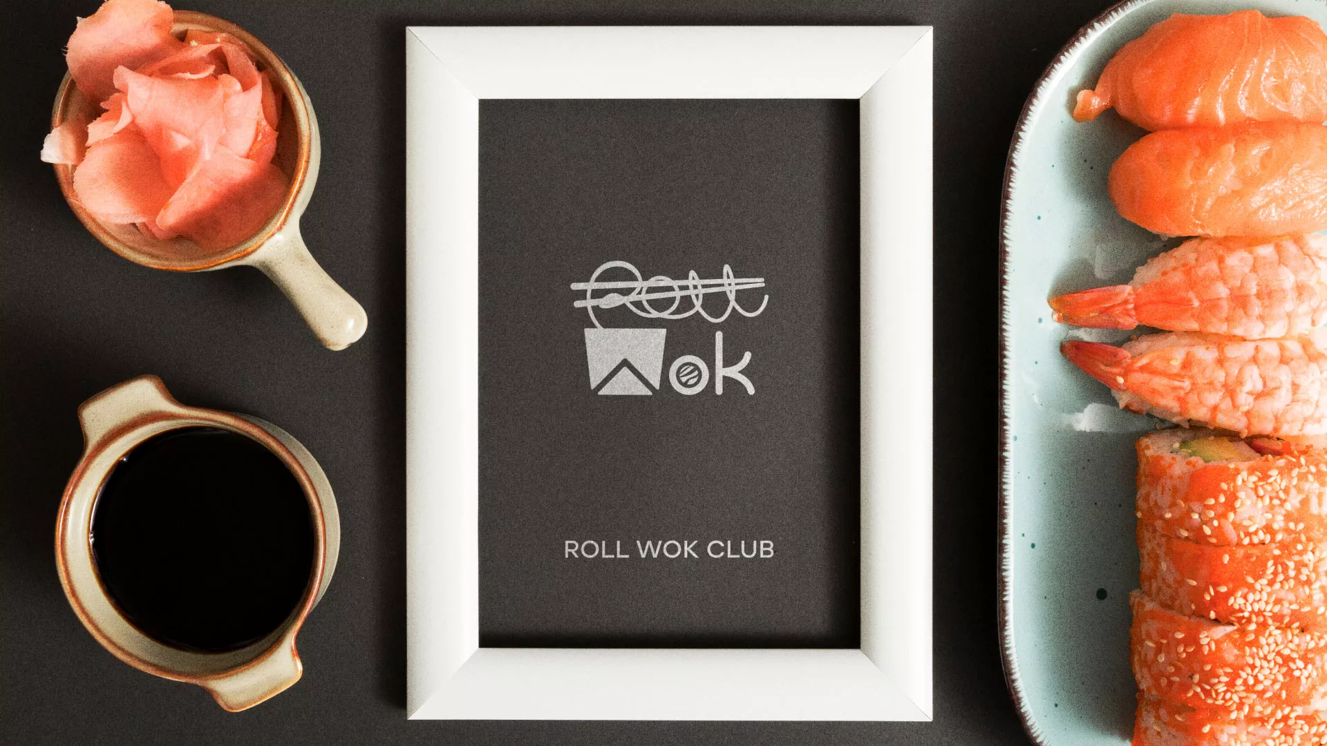 Разработка логотипа суши-бара «Roll Wok Club» в Вилючинске